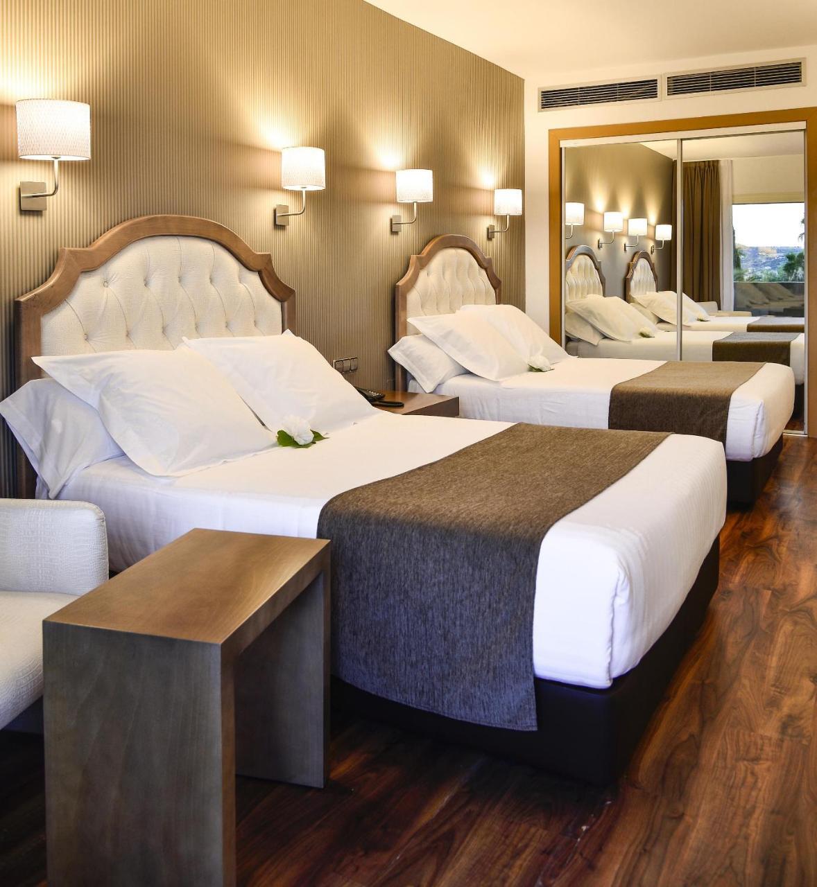Beatriz Auditorium & Hotel 4*
